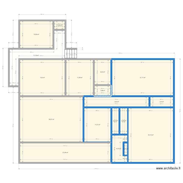 Villa BS. Plan de 18 pièces et 207 m2