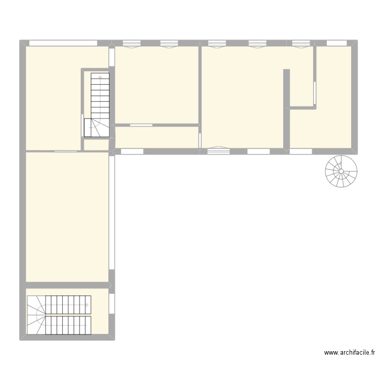 RDC College. Plan de 5 pièces et 90 m2