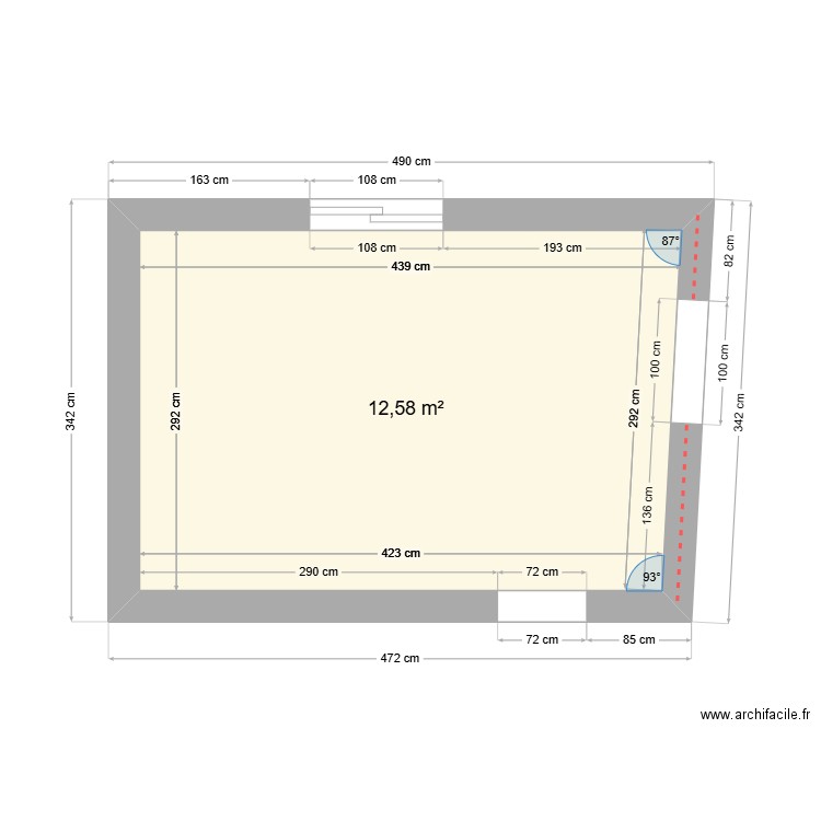 Cuisine vide. Plan de 1 pièce et 13 m2