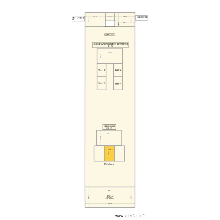 magasin. Plan de 11 pièces et 69 m2