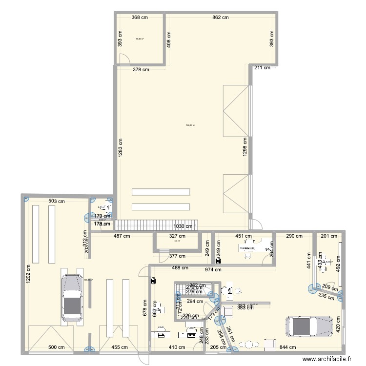 garage . Plan de 12 pièces et 417 m2