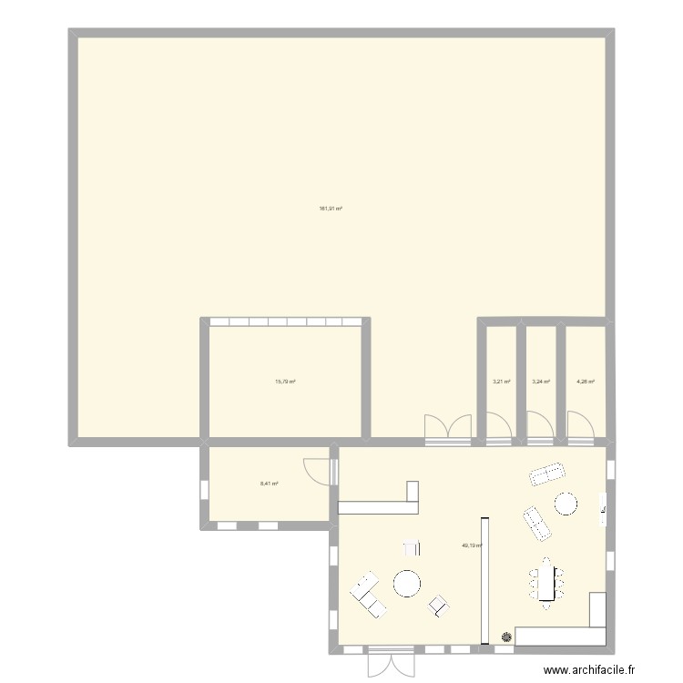 Studio Claire. Plan de 7 pièces et 246 m2