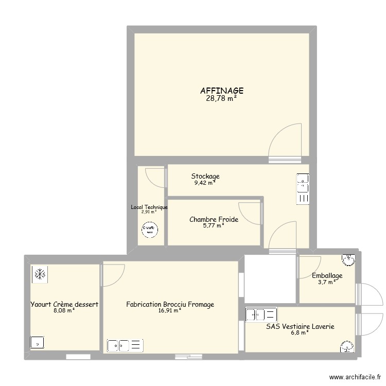 SIMONETTI. Plan de 8 pièces et 93 m2