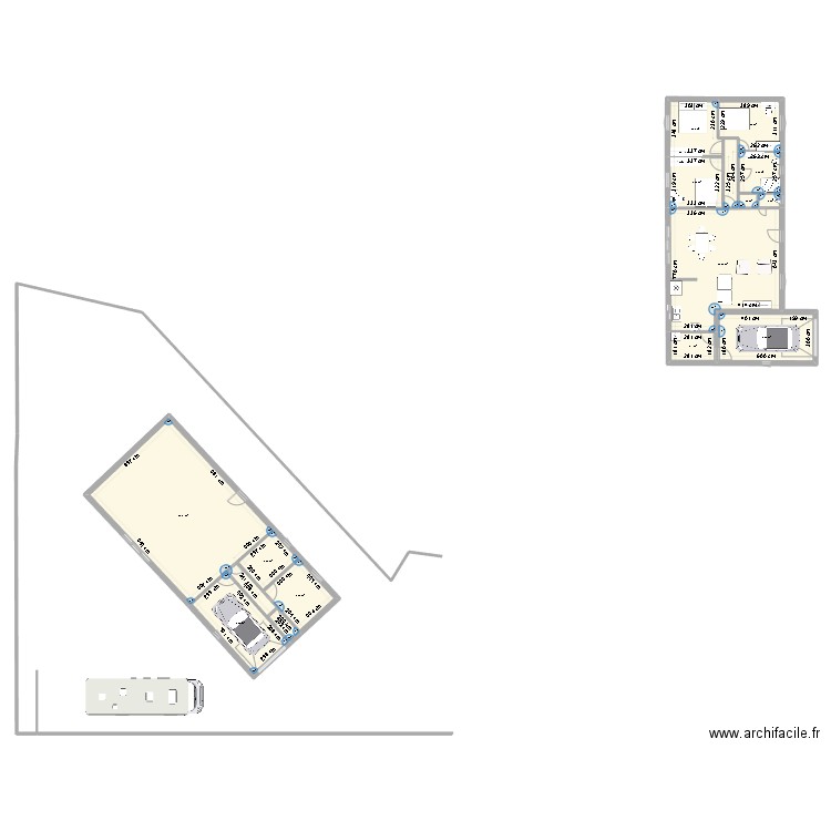 Maynets. Plan de 15 pièces et 223 m2