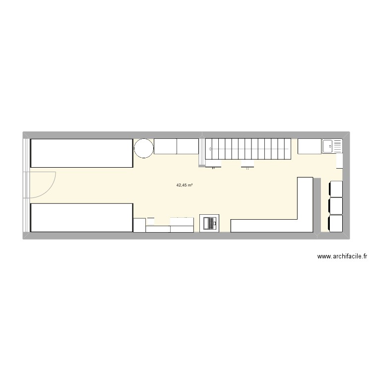 Rez de chaussée. Plan de 1 pièce et 42 m2