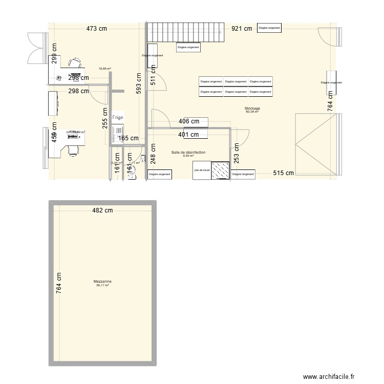 local comercial. Plan de 7 pièces et 142 m2