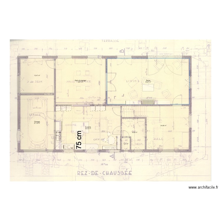 maison rose . Plan de 8 pièces et 169 m2