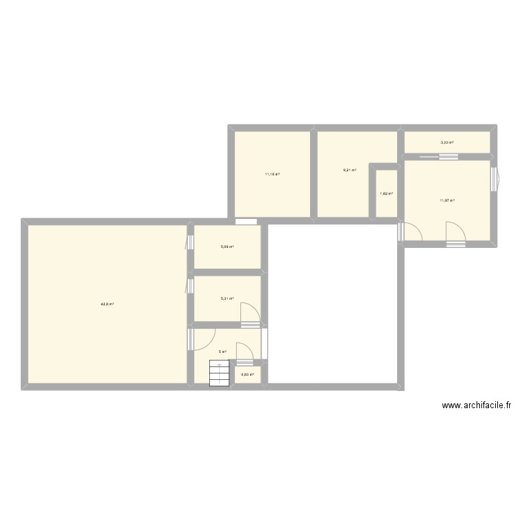 Portugal1. Plan de 10 pièces et 96 m2