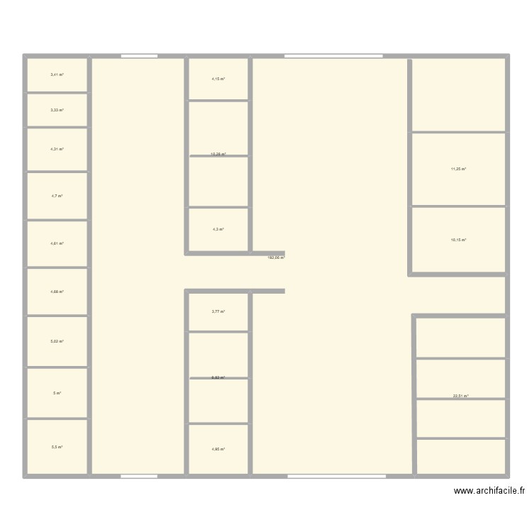 ÉTALONS. Plan de 19 pièces et 313 m2