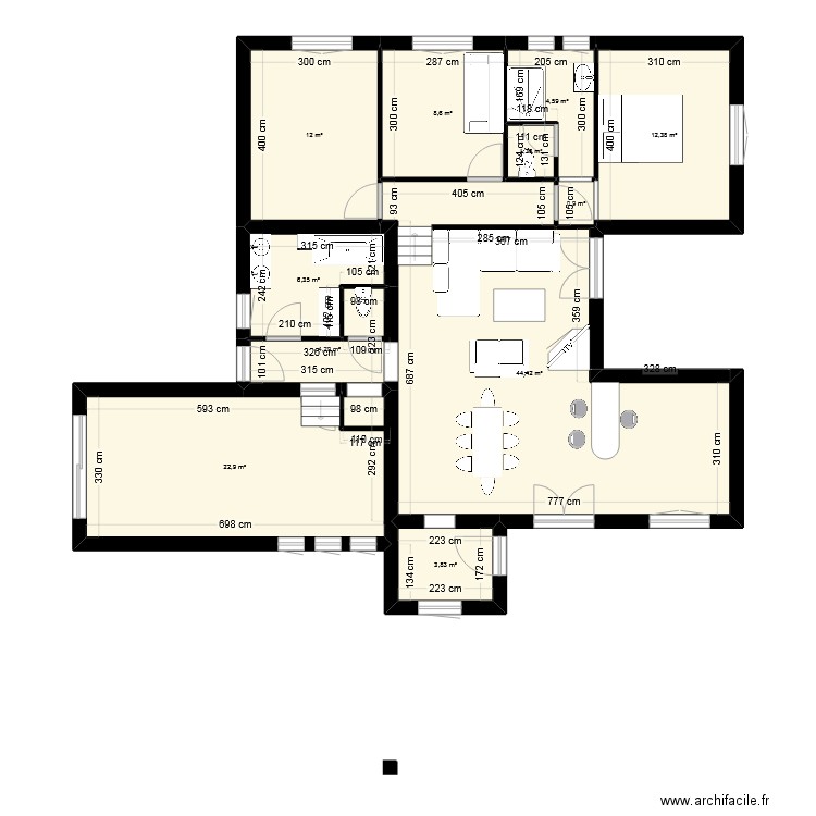 apollinaire. Plan de 6 pièces et 96 m2