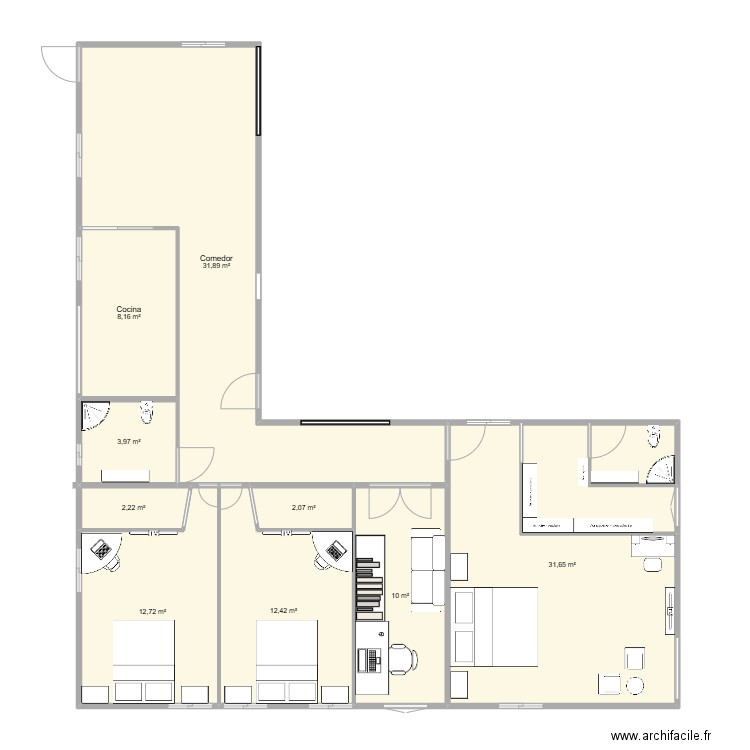 casa. Plan de 9 pièces et 115 m2