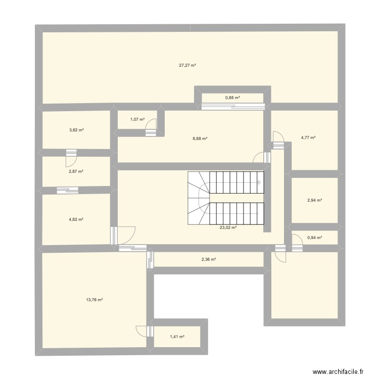 NUCLEIUS ADMIN. Plan de 14 pièces et 99 m2