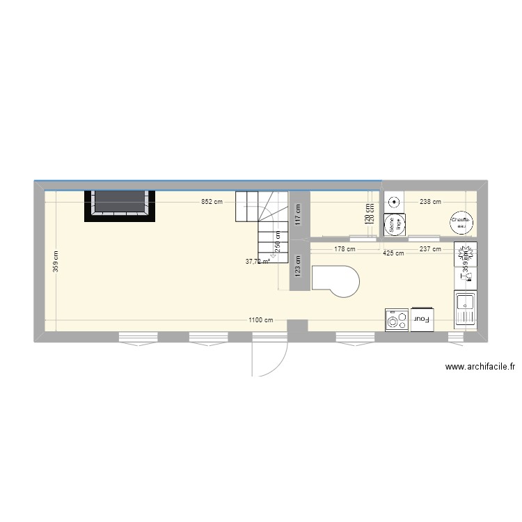 RDC . Plan de 1 pièce et 38 m2