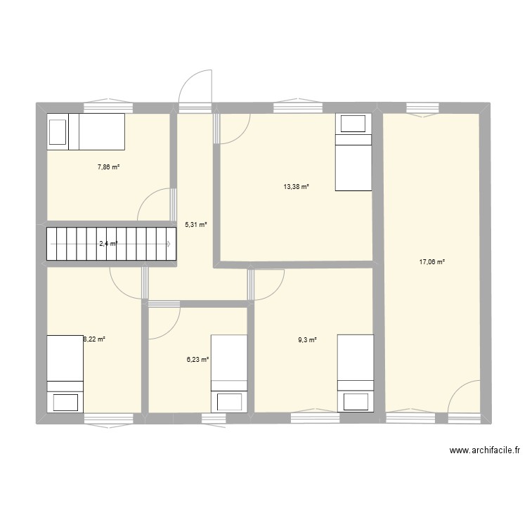 premier etage. Plan de 8 pièces et 70 m2