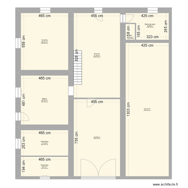 QUILES RDC. Plan de 9 pièces et 208 m2