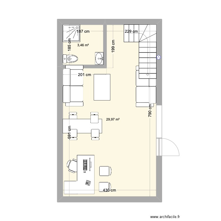 RdC bureau. Plan de 2 pièces et 33 m2