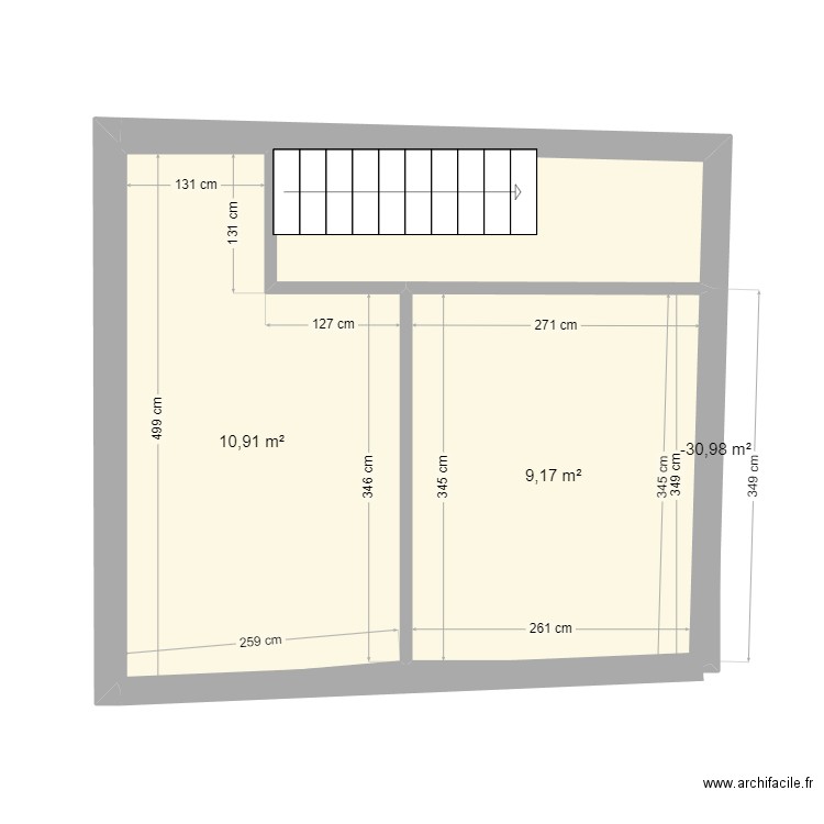 Plateau étage sans SDB. Plan de 3 pièces et 21 m2