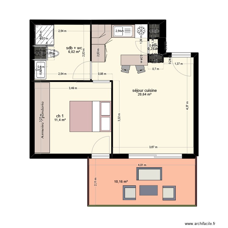 aulas. Plan de 8 pièces et 49 m2