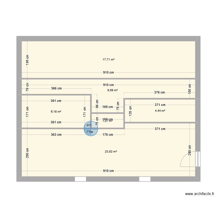 cave. Plan de 6 pièces et 63 m2