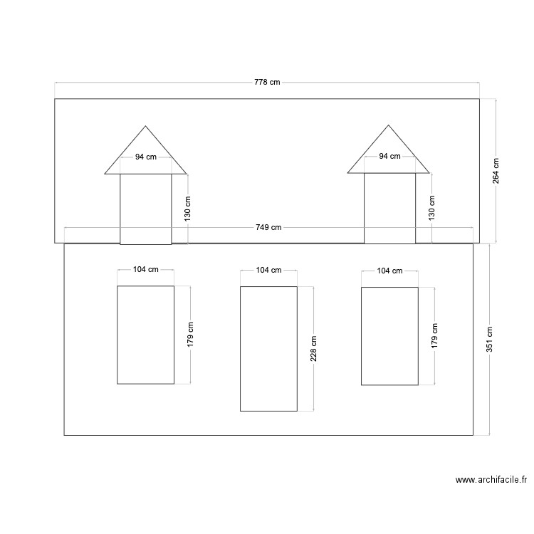 Facade Maison. Plan de 0 pièce et 0 m2