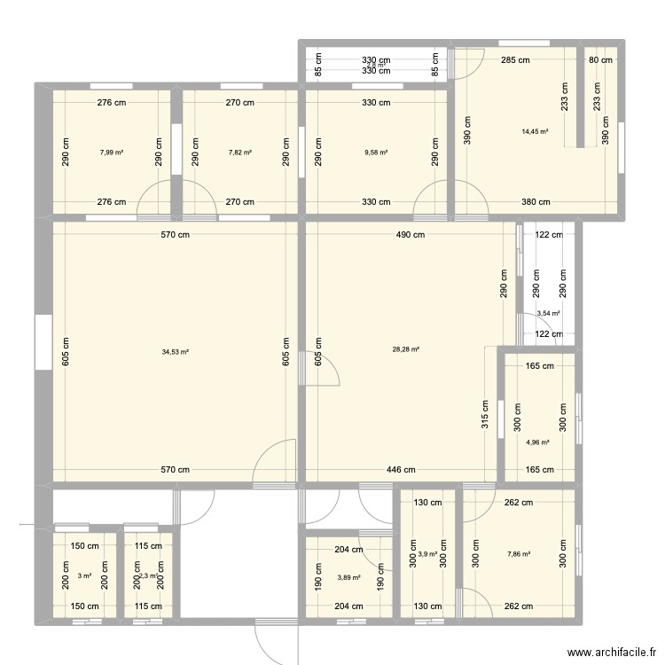 Studio AGGLOMED 145. Plan de 14 pièces et 135 m2