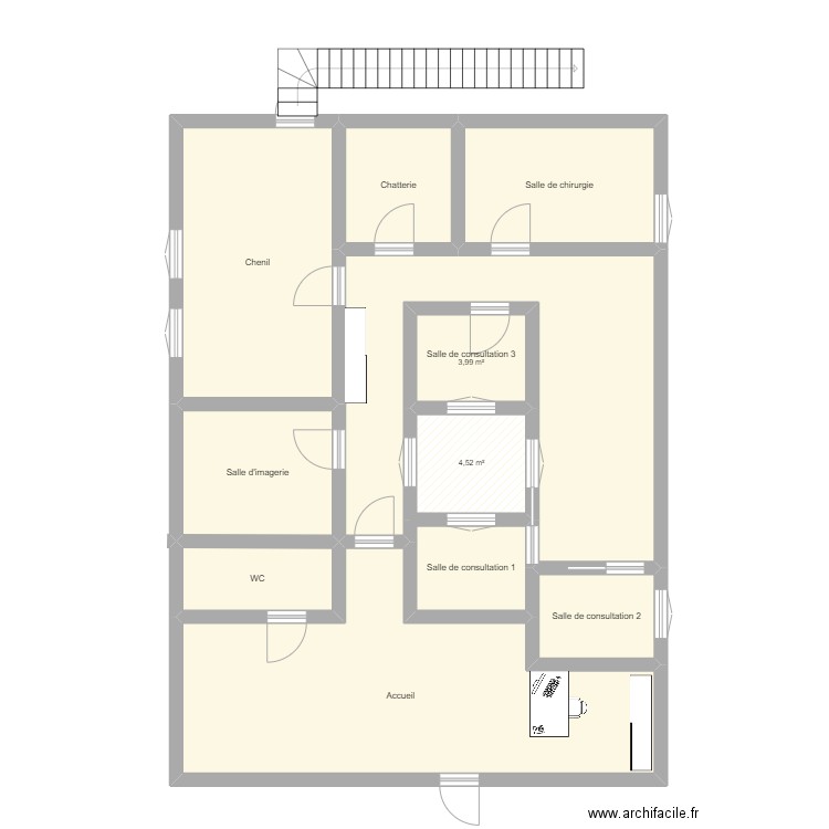 Clinique. Plan de 11 pièces et 113 m2