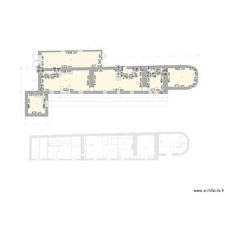 Kerrouant RDC. Plan de 6 pièces et 241 m2