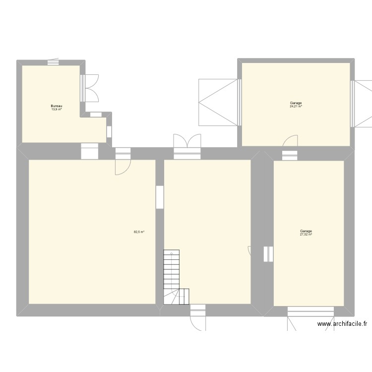 Maison complete. Plan de 4 pièces et 148 m2