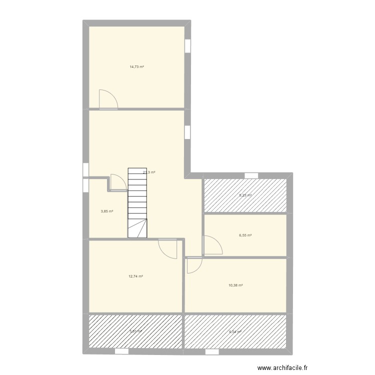 Prinquiau Etage. Plan de 9 pièces et 87 m2