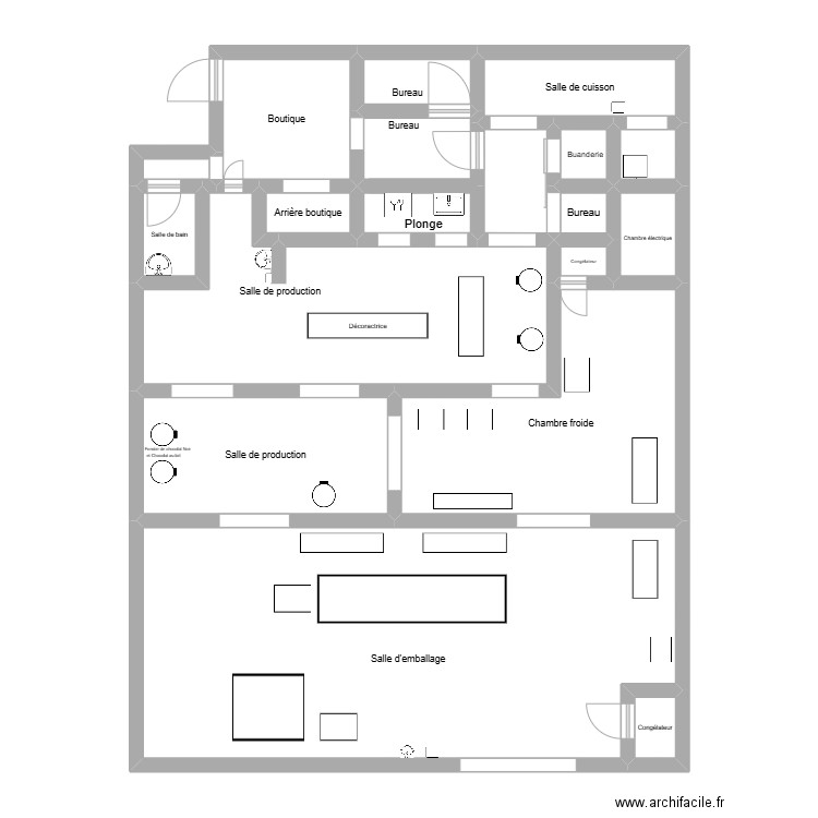 usine. Plan de 19 pièces et 115 m2