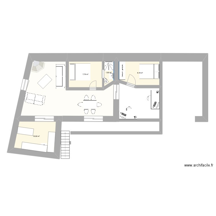 guerilleros - version 3. Plan de 6 pièces et 81 m2