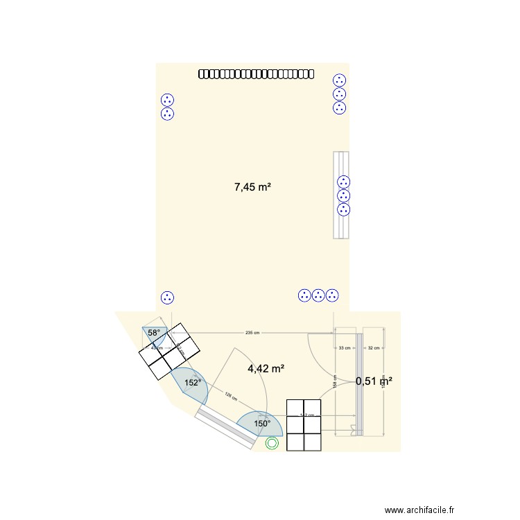 Local Snoez. Plan de 3 pièces et 12 m2