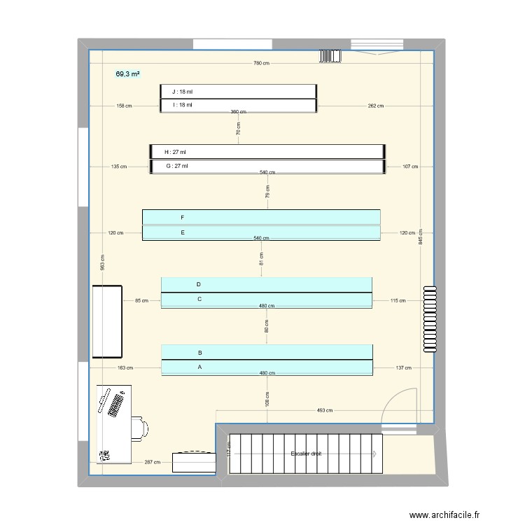 Salle béton Aprés. Plan de 2 pièces et 74 m2