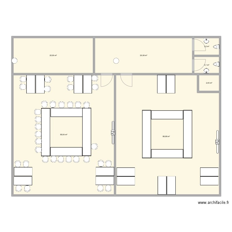 240m2 en carré_v3. Plan de 7 pièces et 234 m2