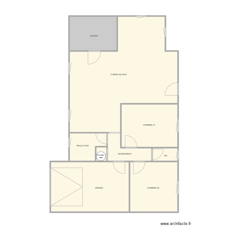 0439. Plan de 9 pièces et 84 m2