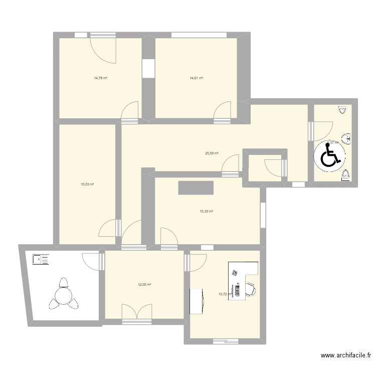 bistro. Plan de 8 pièces et 118 m2