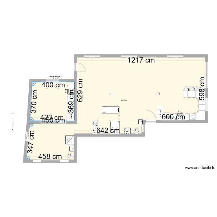 T2 + T3 sans cloisons. Plan de 2 pièces et 111 m2