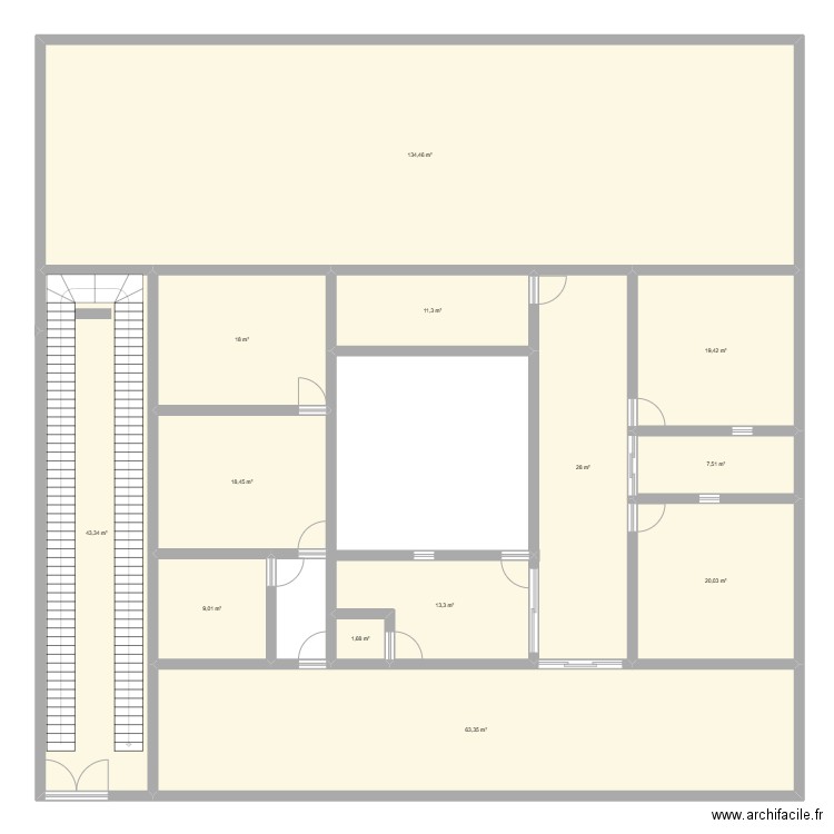 cccc. Plan de 13 pièces et 388 m2