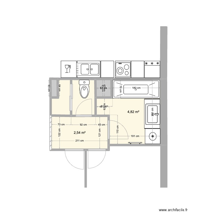 MARIE MURS VIDES. Plan de 5 pièces et 10 m2