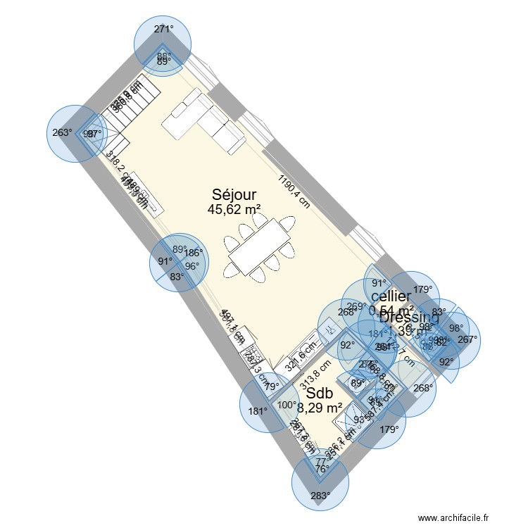 Grange V2 escalier. Plan de 4 pièces et 56 m2