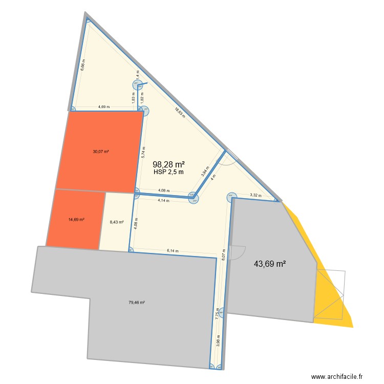 Plan parcelle v2. Plan de 6 pièces et 275 m2