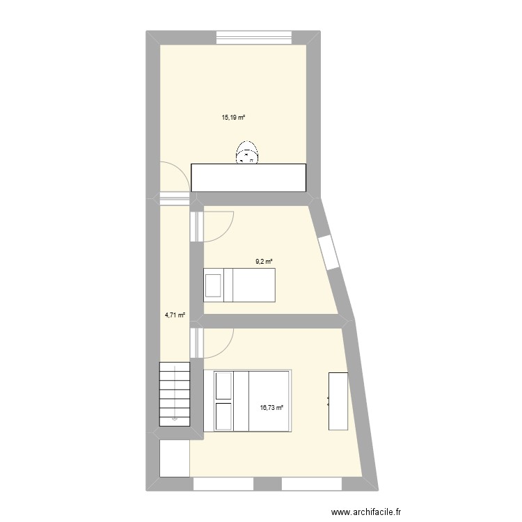 etage. Plan de 4 pièces et 46 m2