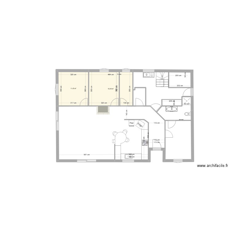 Rez chaussée 11 escalier. Plan de 2 pièces et 28 m2