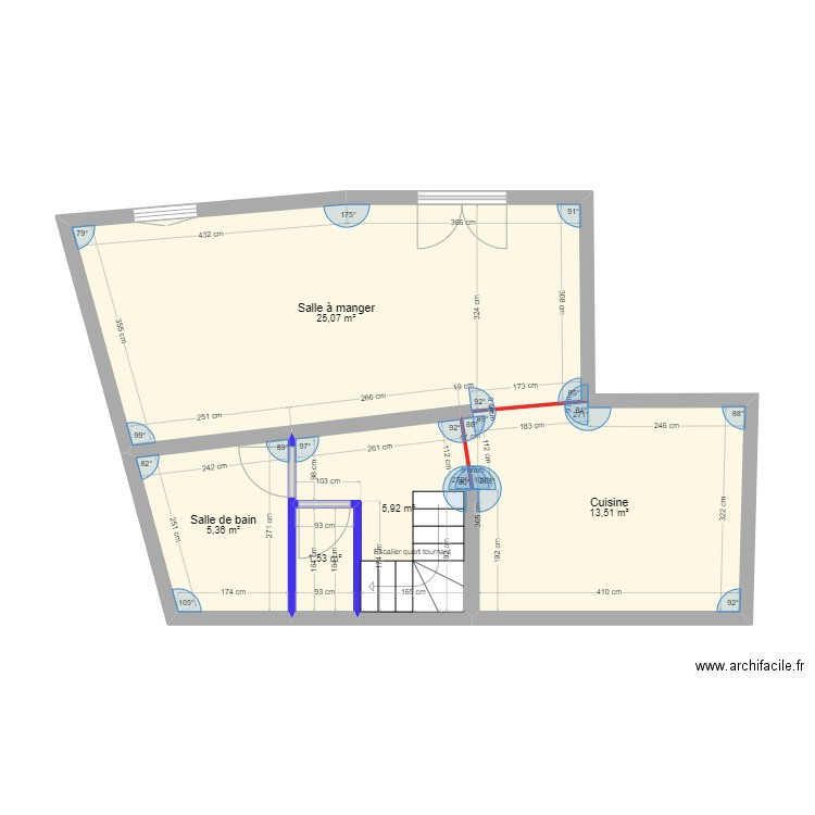 ORGON. Plan de 5 pièces et 51 m2