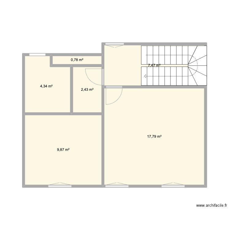 PLAN R+2 . Plan de 6 pièces et 43 m2