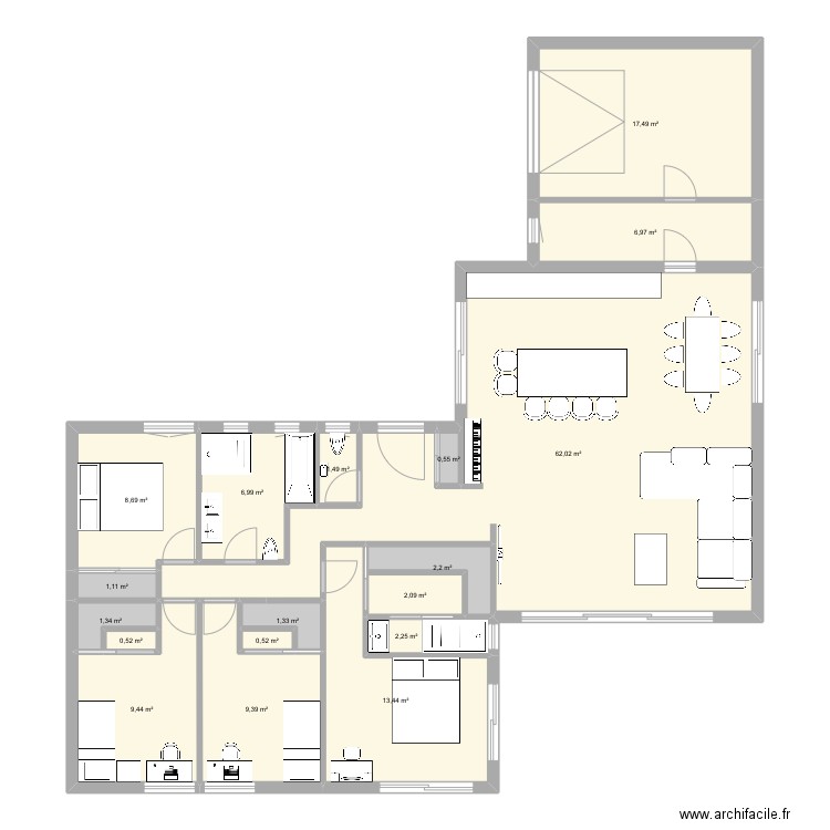 Maison. Plan de 18 pièces et 148 m2