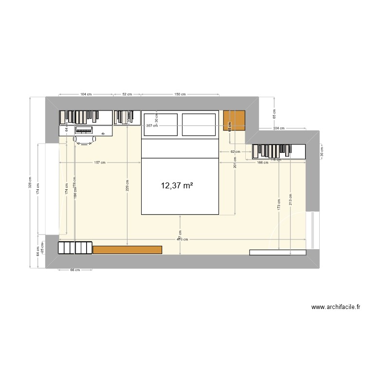 grande chambre meublée. Plan de 1 pièce et 12 m2