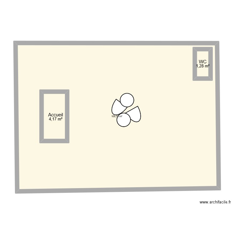 media. Plan de 3 pièces et 125 m2