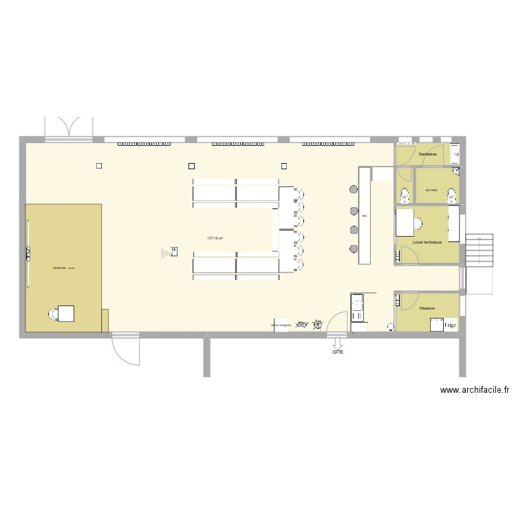 SALLE L'ESTRADE. Plan de 6 pièces et 156 m2