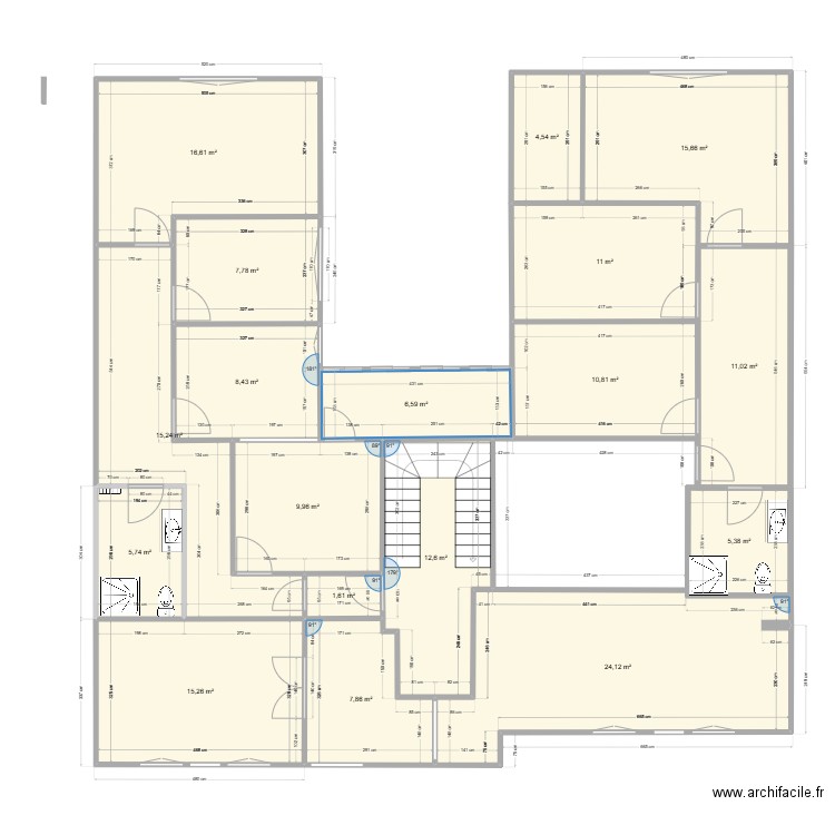 flem001. Plan de 18 pièces et 190 m2